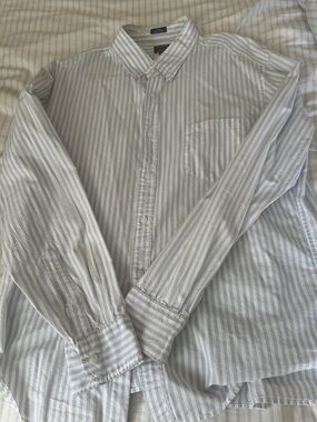 J Crew  Men's Light Blue & White Stripe Button-Down Shirt